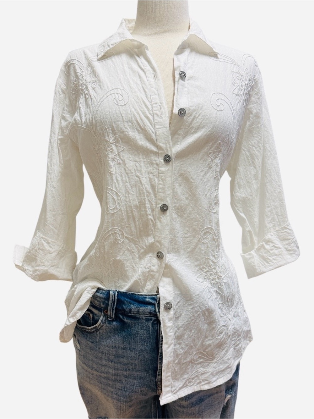 Parsley & Sage White Embroidered Button-Down Shirt